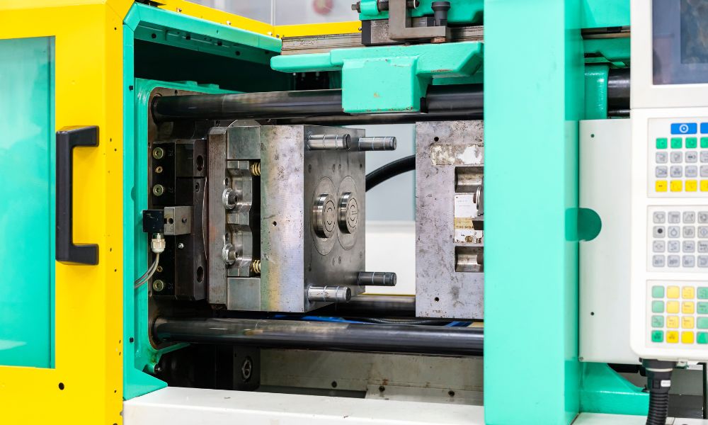 How IoT Is Benefiting the Plastic Machining Industry
